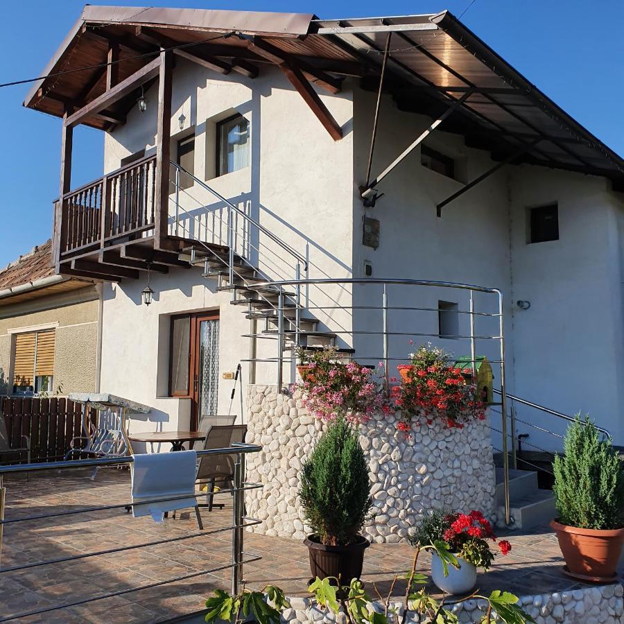 トゥルダCasa Orsiアパートメント エクステリア 写真